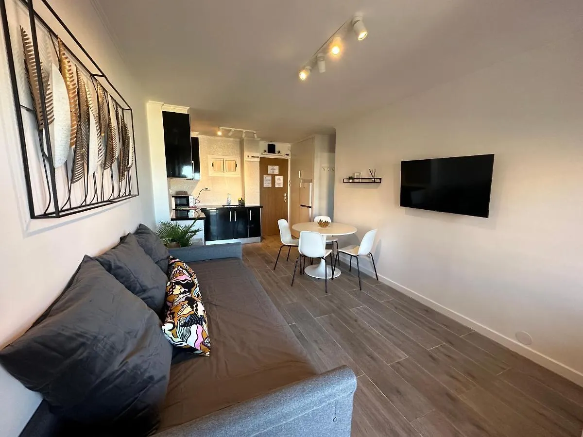 Apt Centrico Con Vistas Y Piscinas Benalmadena 0*,  Spain