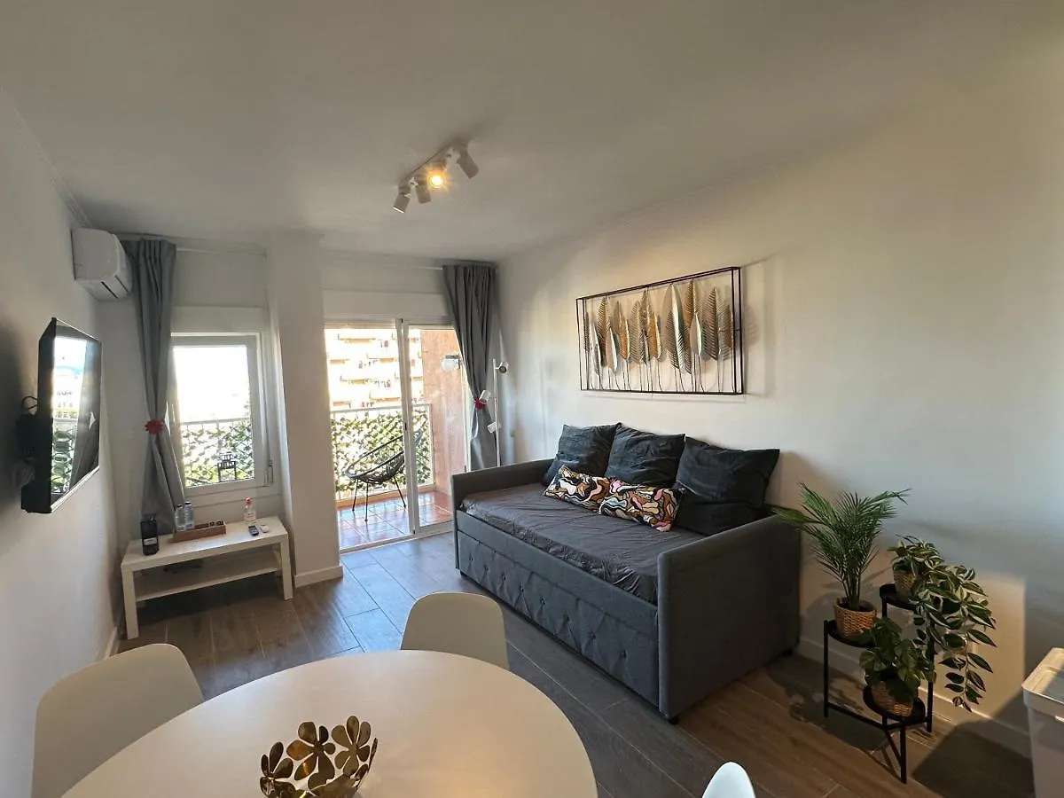 Apt Centrico Con Vistas Y Piscinas Benalmadena Spain