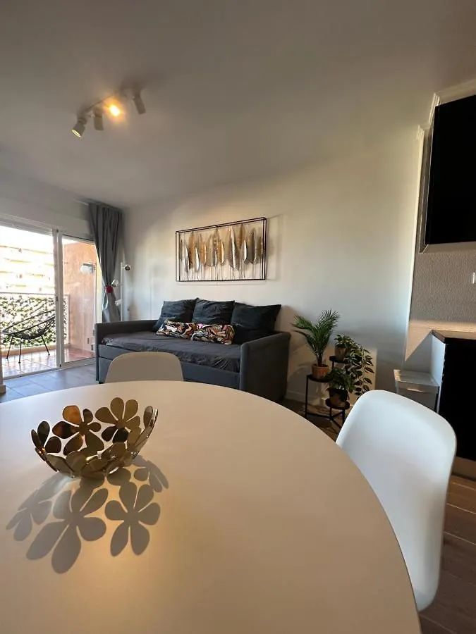 Apt Centrico Con Vistas Y Piscinas Benalmadena