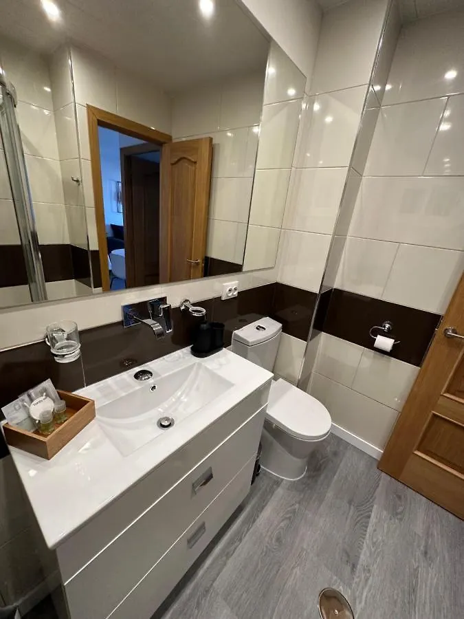 Apt Centrico Con Vistas Y Piscinas Benalmadena 0*,