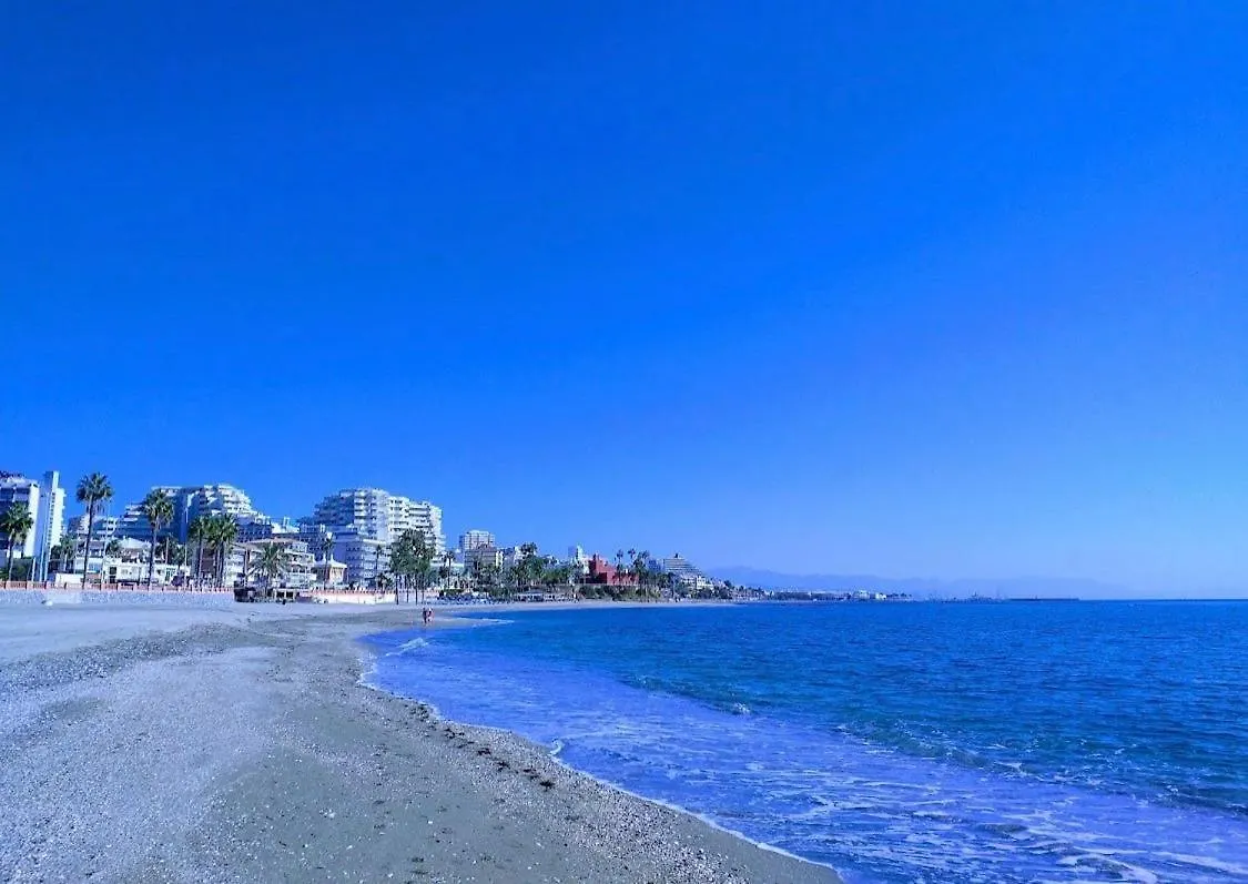 Apt Centrico Con Vistas Y Piscinas Benalmadena